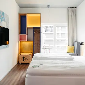 Schani Hauptbahnhof 4* Bécs