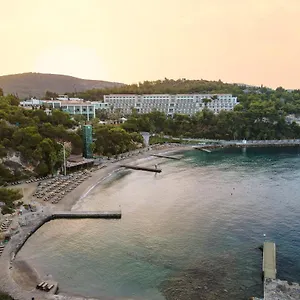 Feriested Pine Bay Kusadası