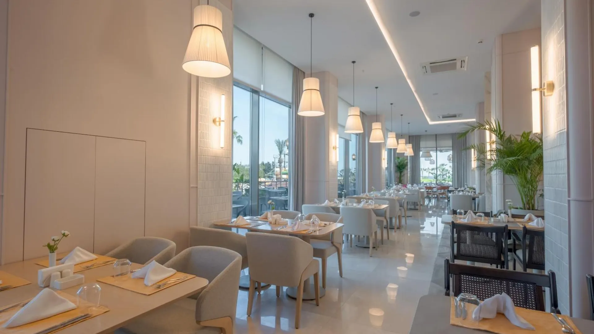 Fame Residence Lara & Spa Antalya 5*,